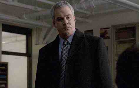 Barclay Hope as Michael Ames 