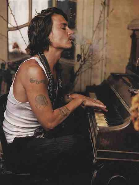 Johnny Depp piano